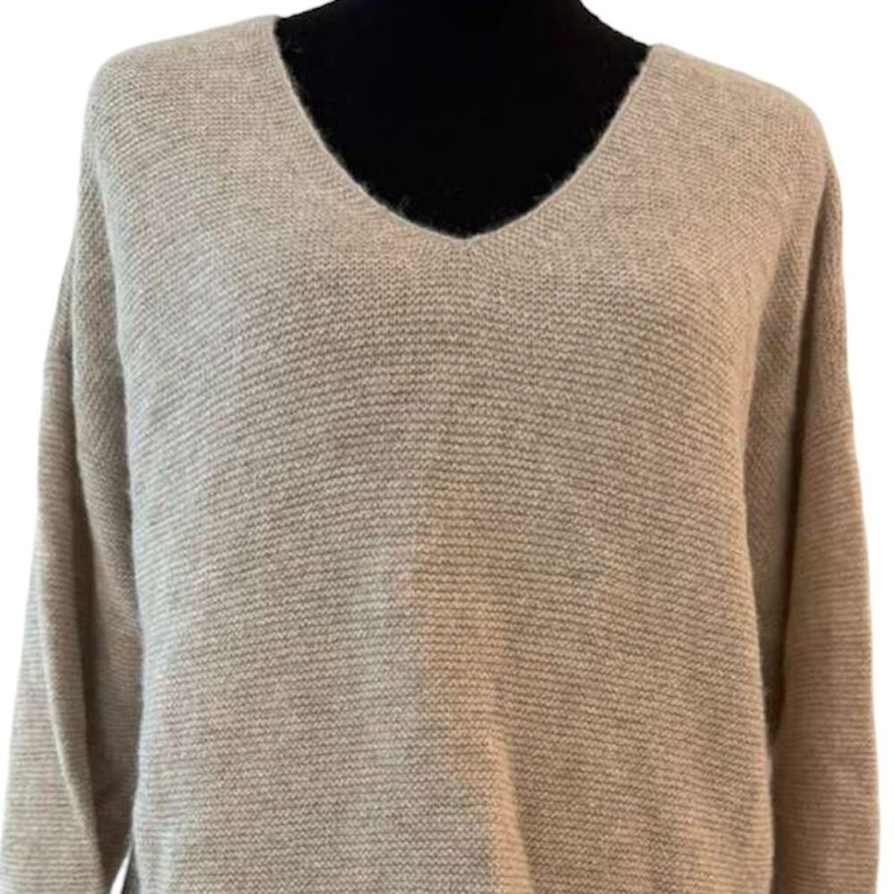 Peruvian Connection 100% Royal Alpaca Beige V-Neck Pullover Sweater Size Medium - Picture 5 of 10